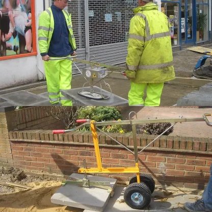 Vacuum Paving Slab Lifter Hire VPH 150 in action